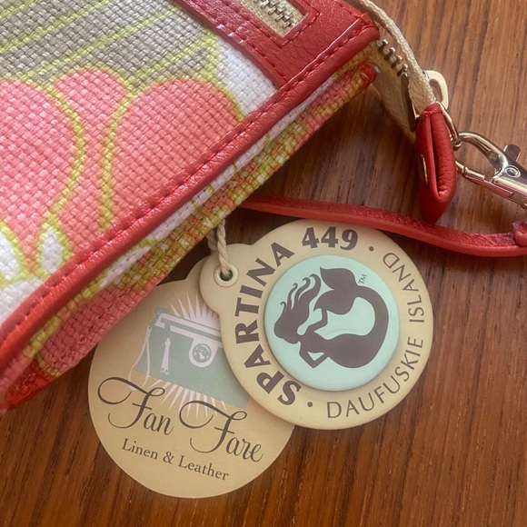 Spartina 449 Red and Pink Floral Wristlet NWT - Picture 7 of 7